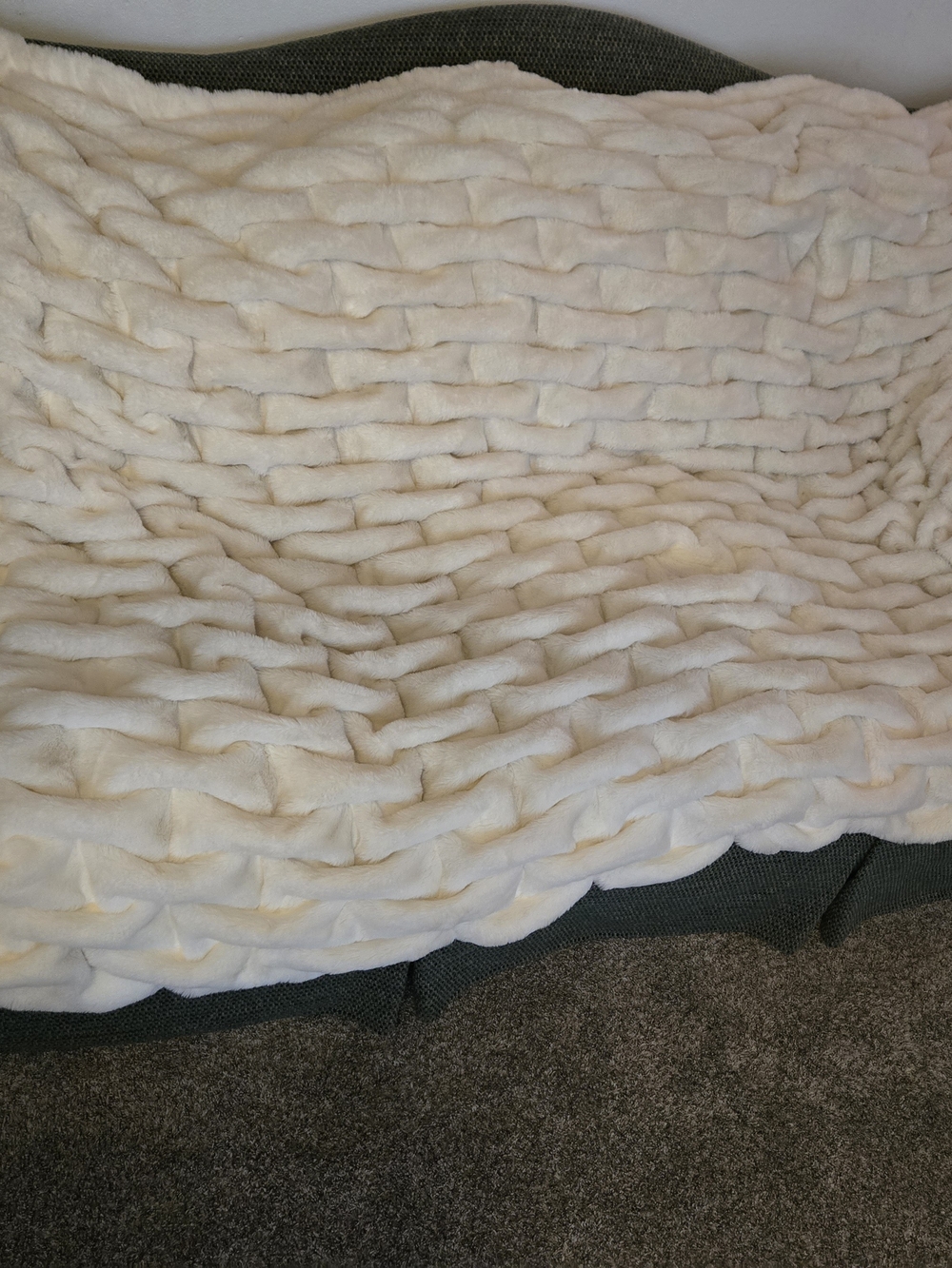 Soft Surroundings Cream Ruffle-Textured Plush Throw